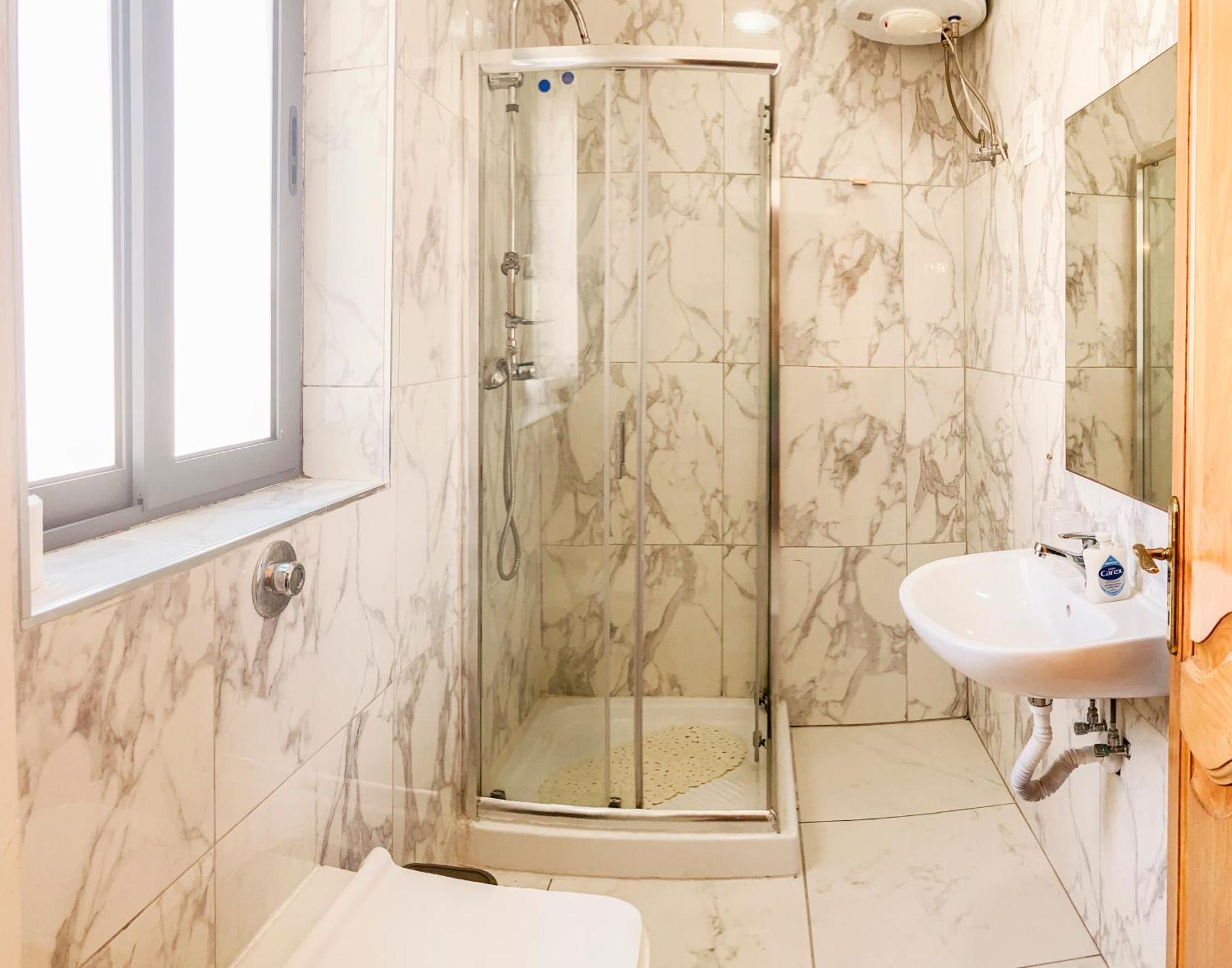 Xl Central Home - Sleeps 10 People Pieta Ngoại thất bức ảnh