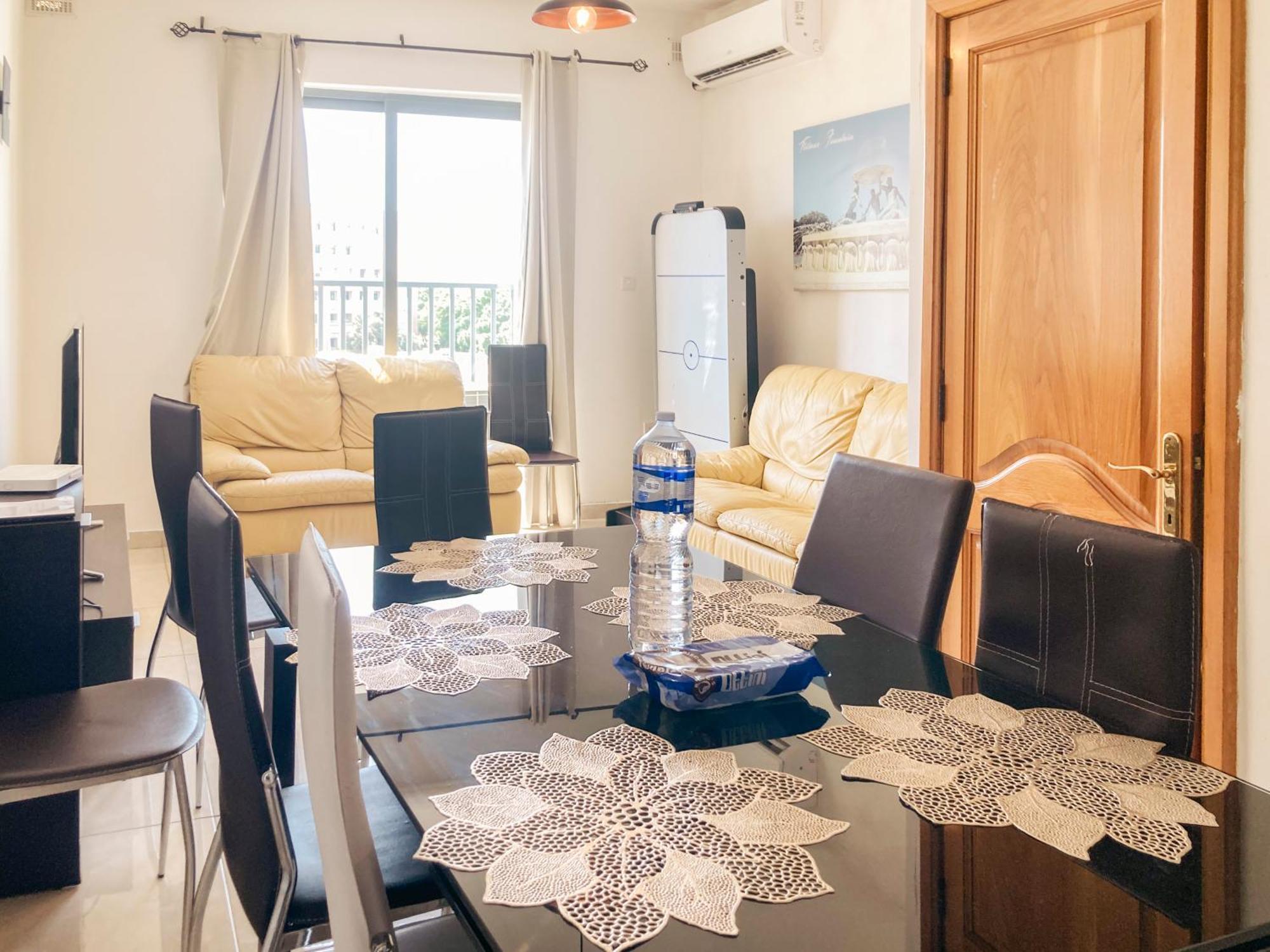 Xl Central Home - Sleeps 10 People Pieta Ngoại thất bức ảnh