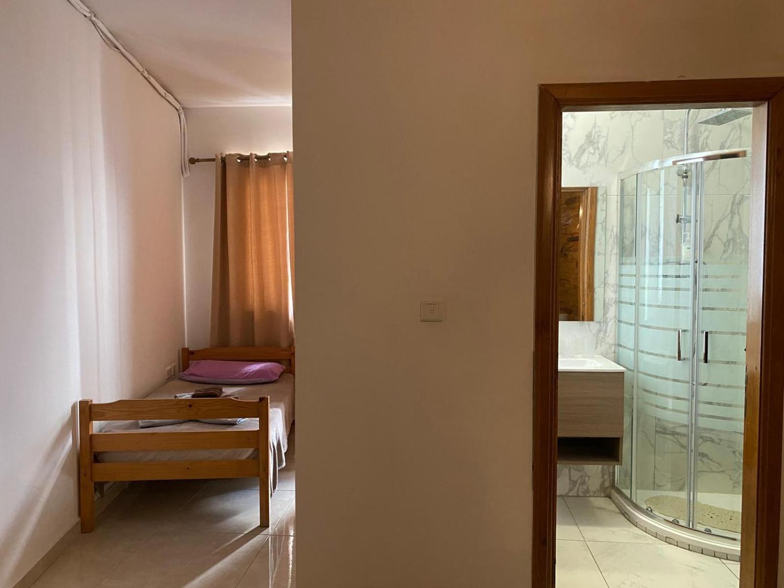 Xl Central Home - Sleeps 10 People Pieta Ngoại thất bức ảnh
